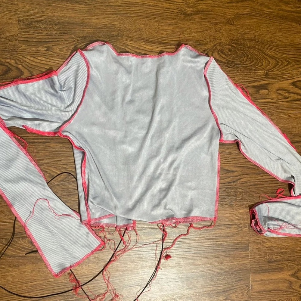 V neck patchwork top - Picture 3 of 3